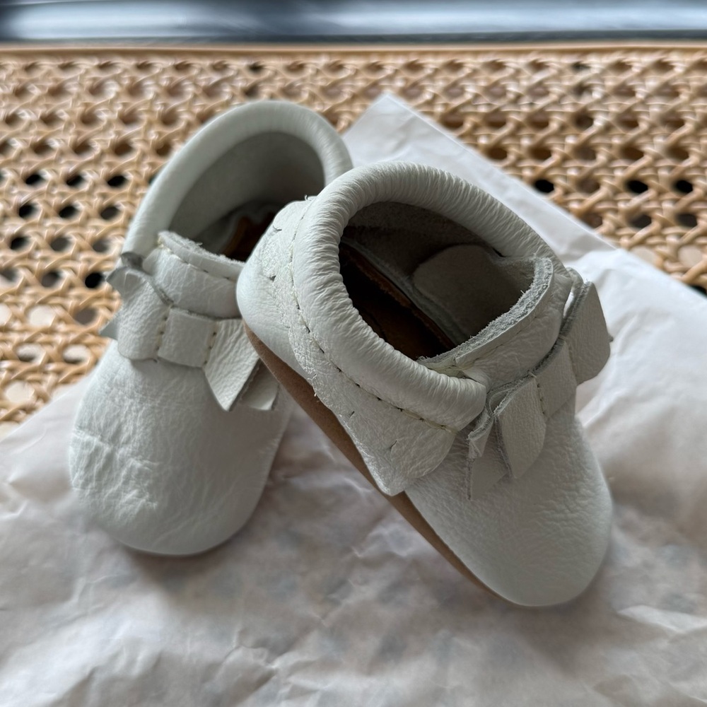 Freshly Picked White Leather Moccasin Shoes with bow size 2
